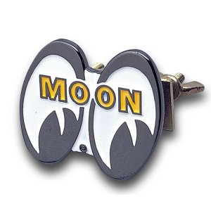 画像2: MOONEYES カーバッチ