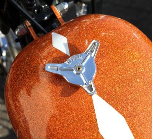 画像2: MOON Spinner Cap for Motorcycle ベント付き