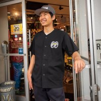 MOON ベースボール シャツ