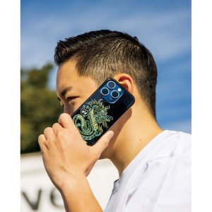 画像1: MOON  ピンストライプ ドラゴン iPhone 15 Pro ハードケース