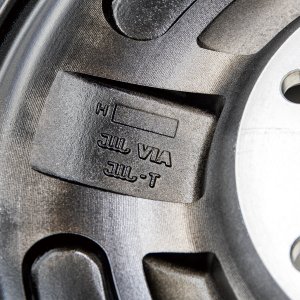 画像8: [17" x 7J 4H] MOONEYES Original Baby MOON Special Wheel