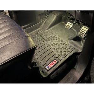 画像:  USCV フロアマット (NV 200 専用)