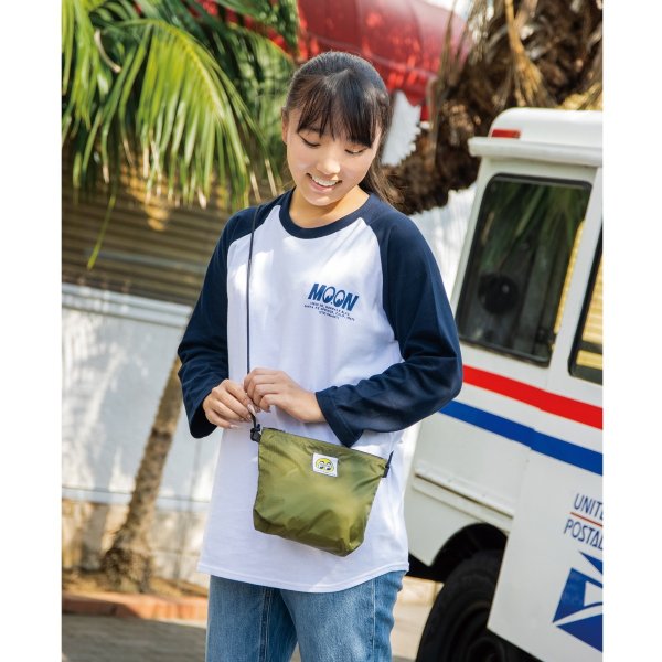 画像1: MOON ラベル サコッシュ (1)