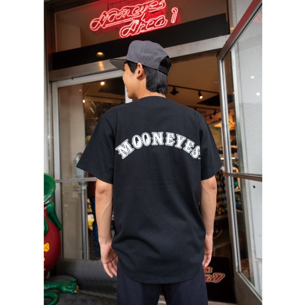 MOON ベースボール シャツ