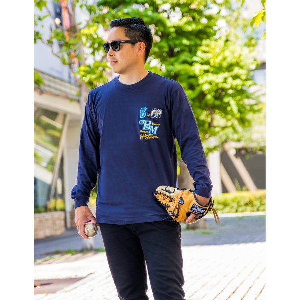 横浜DeNAベイスターズ x MOONEYES 2025 ロングスリーブ Tシャツ