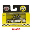 画像1: 【CHASE】1/64 M2 Machines x MOONEYES 1990 Chevrolet C1500 Silverado (1)