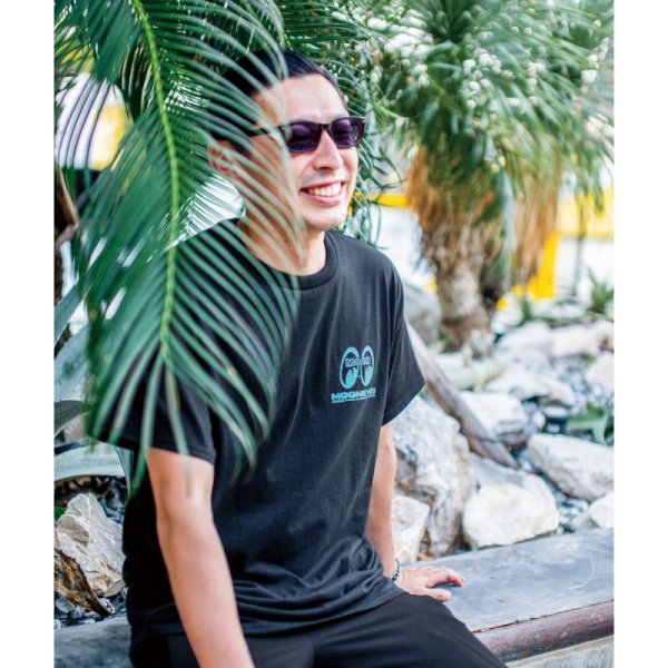 画像3: Glowing MOONEYES  Tシャツ (3)