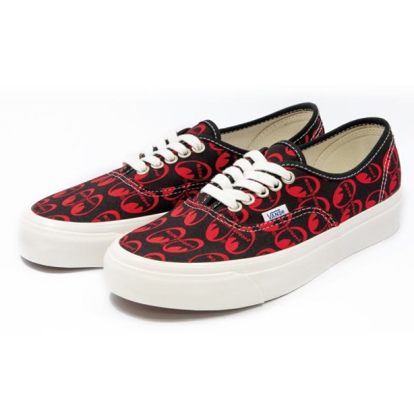 AUTHENTIC 44 DX (ANAHEIM FACTORY) MOONEYES / RED